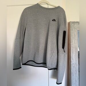 Nike Heather Gray Sweatshirt (Men M)